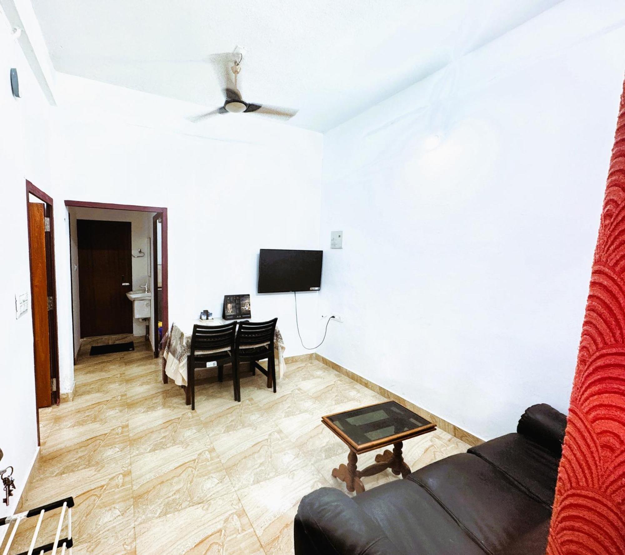 Vcs Apartments Parassinikadavu Parassinikkadavu Zewnętrze zdjęcie