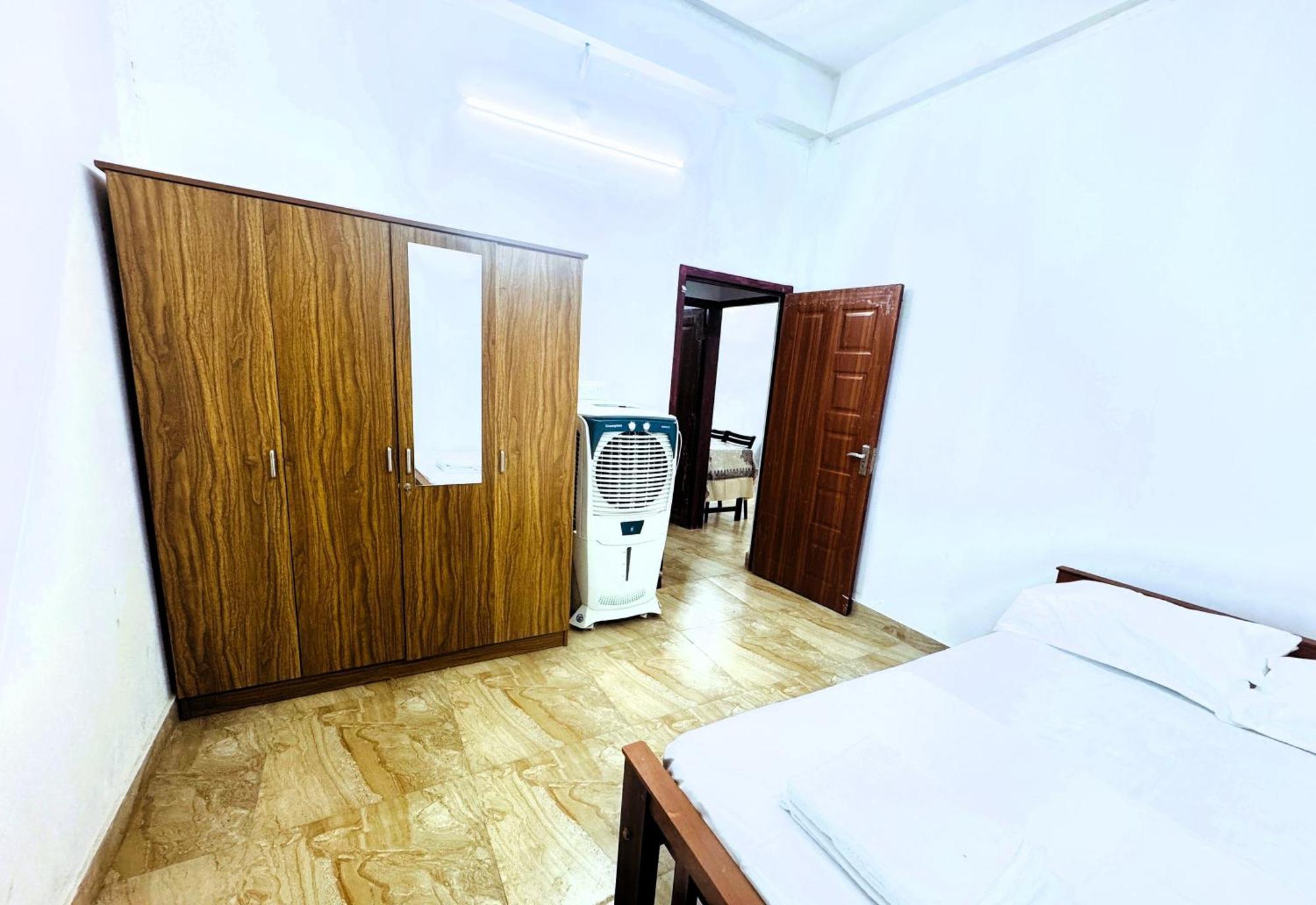 Vcs Apartments Parassinikadavu Parassinikkadavu Zewnętrze zdjęcie