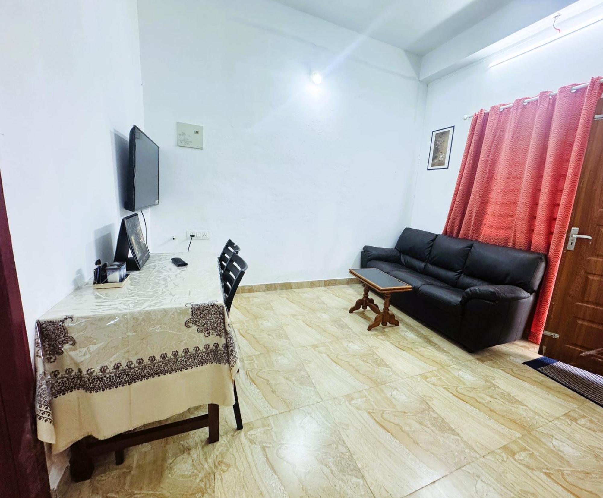 Vcs Apartments Parassinikadavu Parassinikkadavu Zewnętrze zdjęcie