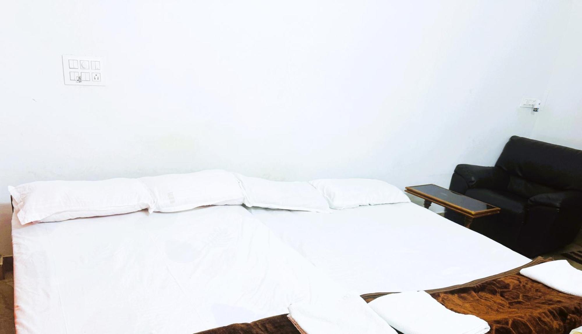 Vcs Apartments Parassinikadavu Parassinikkadavu Zewnętrze zdjęcie